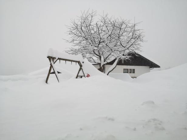 Schneemassen: Schulen bleiben in Tirol und Kärnten teilweise geschlossen