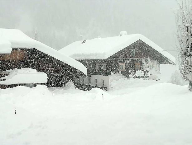 Schneemassen: Schulen bleiben in Tirol und Kärnten teilweise geschlossen