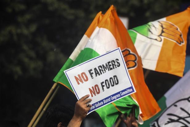 "Unsere Kinder werden hungern": Indische Bauern blockieren Städte