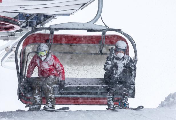Disziplinierter Start in den Skiwinter: Lokalaugenschein in Tirol