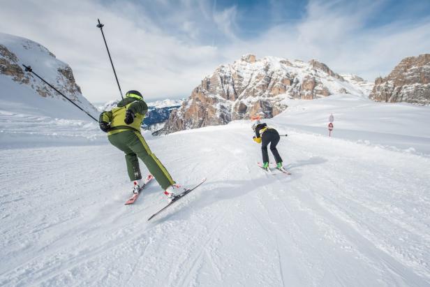 Fast 100 Italiener wollen Messdiener im Skiort Cortina werden