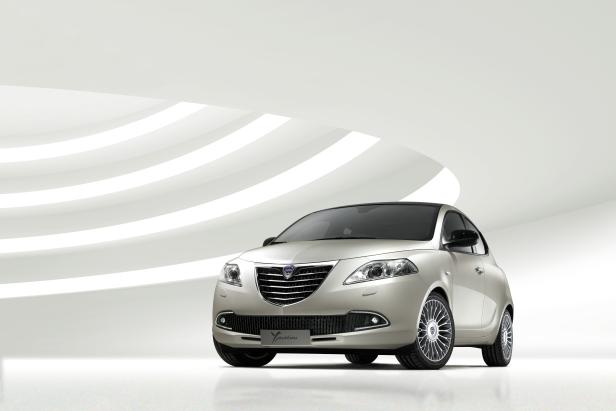 150313_lancia_nuova-ypsilon_2011.jpg