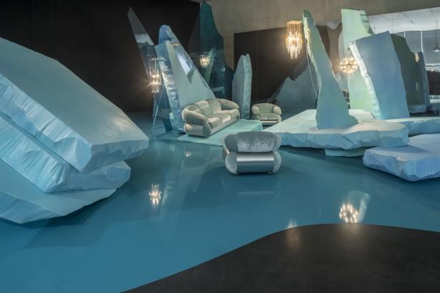 Kunst im Schnee: Gletscherbauten und Skulpturen als Mahnmale für die Umwelt