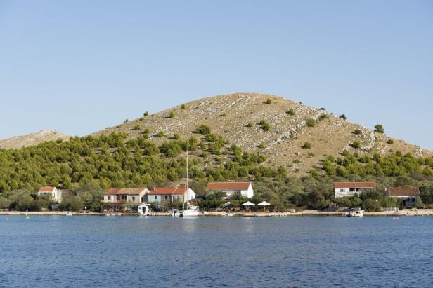 Kroatien: Mit dem Katamaran zu kleinen Inseln
