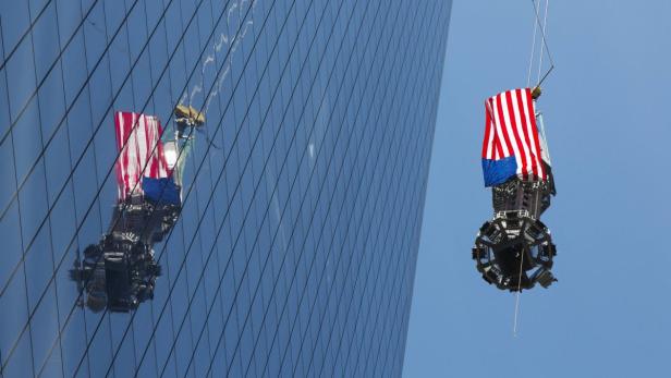 Neues World Trade Center bekommt seine Spitze