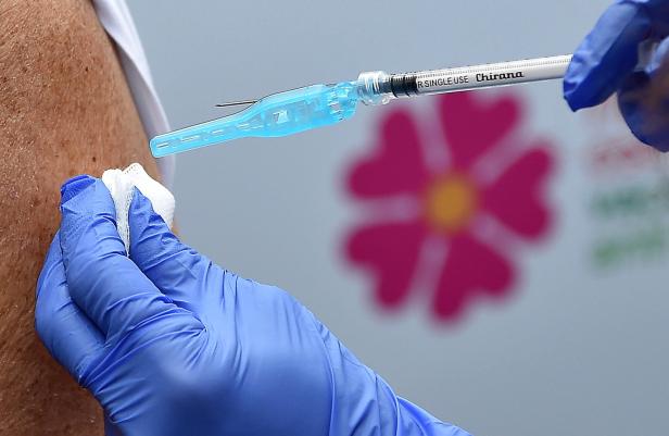 Nationwide Covid vaccination campaign begins in Italy