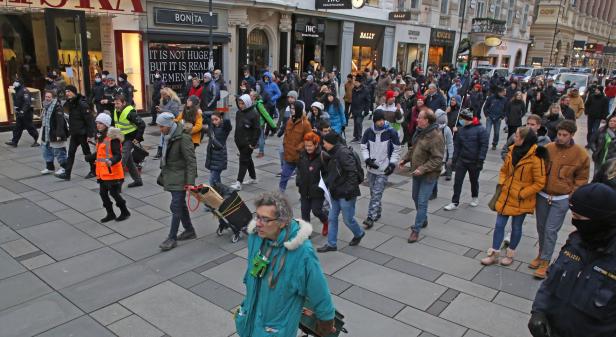 Corona-Demonstration in Wien fand trotz Verbots statt