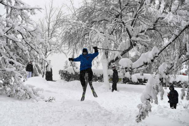 Madrid versinkt im schlimmsten Schneechaos seit 50 Jahren - Frost folgt