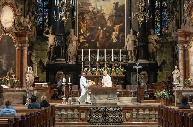 Warum den Kirchen die Schäfchen immer schneller abhanden kommen