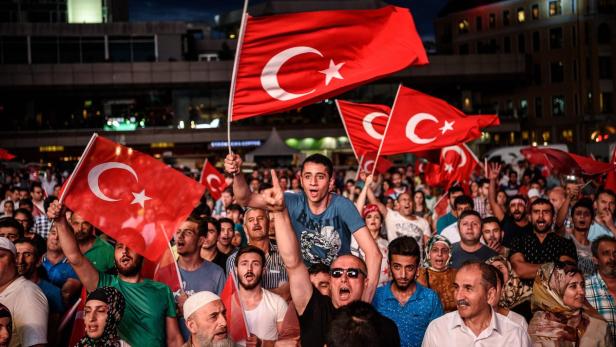 Türkei: Erdogan verhängt Ausnahmezustand