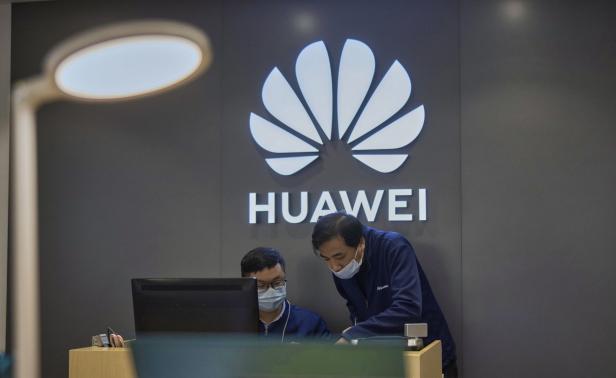 Regeln fürs Privatleben: Wieder Vorwürfe gegen Huawei