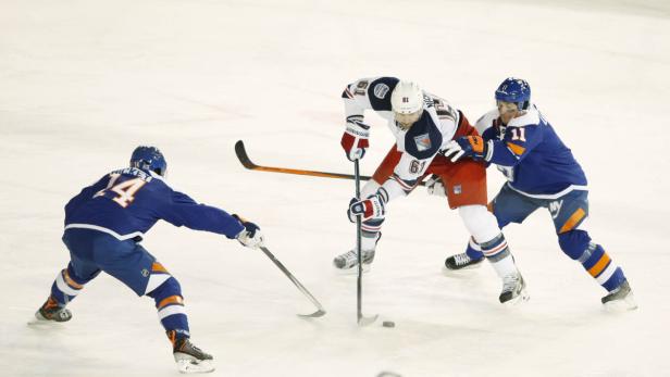 Islanders verlieren Freiluft-Derby