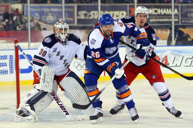 Islanders verlieren Freiluft-Derby