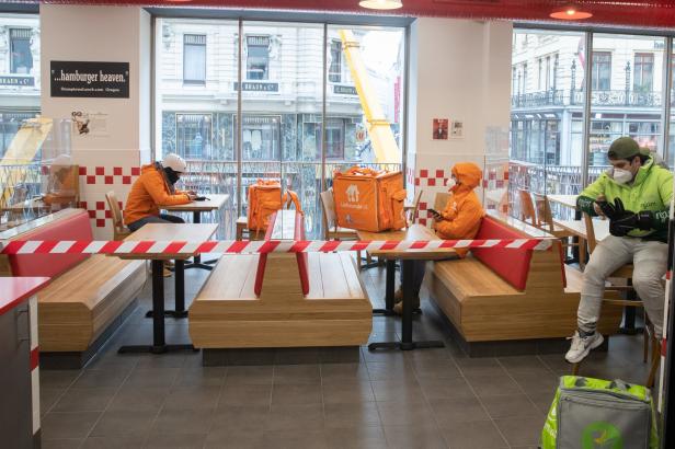 Burger-Boom in Wien: Zwei Typen gegen "Five Guys"