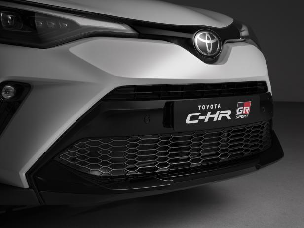 69590-toyota-c-hr-gr-sport-details-chr-ext-3.jpg