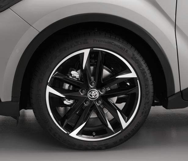 69594-toyota-c-hr-gr-sport-details-chr-ext-7.jpg