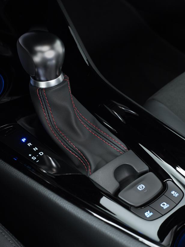 69584-toyota-c-hr-gr-sport-innenraum-chr-int-15.jpg
