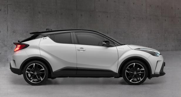 69577-toyota-c-hr-gr-sport-statisch-chr-25.jpg