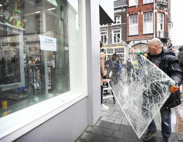 "Will Angst sehen": Wer hinter Unruhen in den Niederlanden steckt