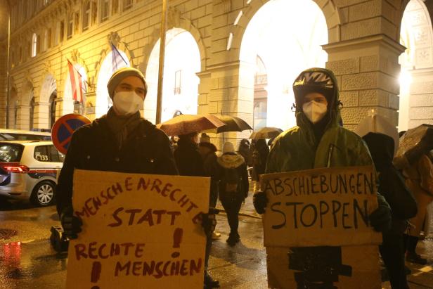Wien: Emotionale Proteste gegen Abschiebung