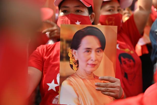 Militärputsch in Myanmar: Armee ruft Ausnahmezustand aus