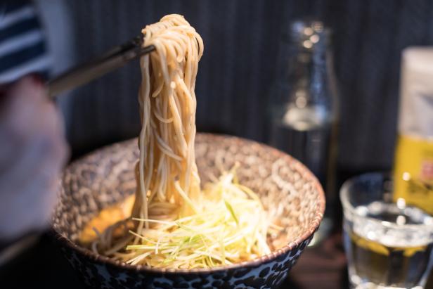 Take-away statt Restaurant: Edel-Japaner Mochi traut sich in den Ersten