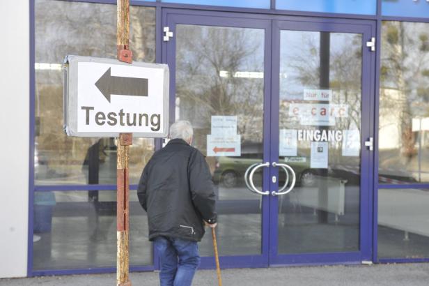 Teststraßen des Landes stoßen an Grenzen