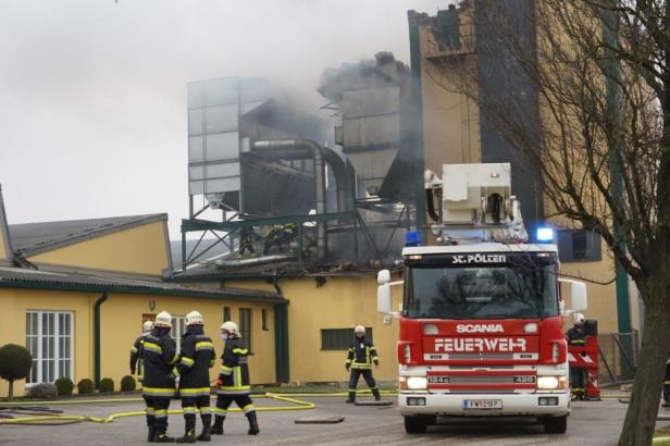 Silo explodiert: Großeinsatz im Bezirk St. Pölten