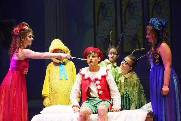 Szenenfotos aus "Pinocchio Superstar
