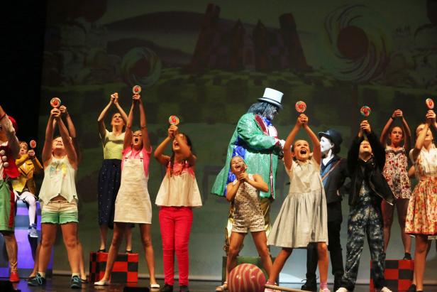 Szenenfotos aus "Pinocchio Superstar