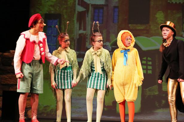 Szenenfotos aus "Pinocchio Superstar