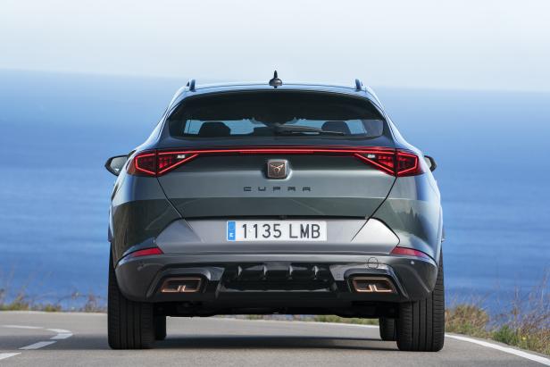 cupra_formentor_e-hybrid_high_22.jpg