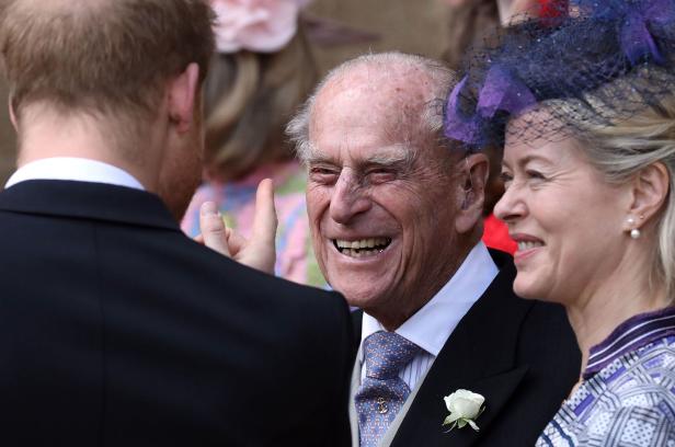 Prinz Philip wünschte sich Spitals-Besuch von Charles für "dringende Gespräche"