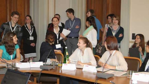 Eindrücke von der Arbeit vor dem Plenum