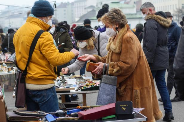 Naschmarkt-Flohmarkt: Die Tandler sind wieder da