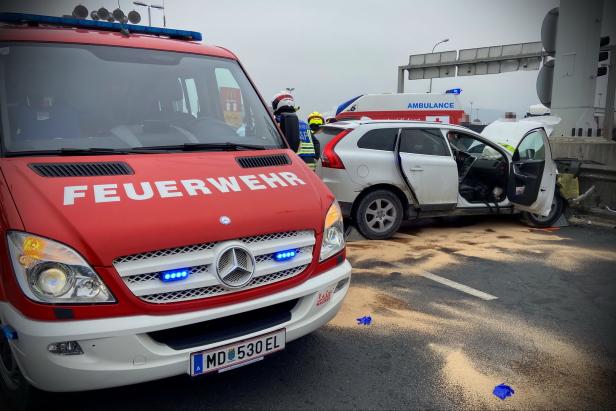 Toter bei Verkehrsunfall in Biedermannsdorf
