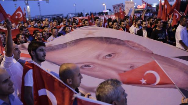 Türkei erklärt 15. Juli zum "Gedenktag für Märtyrer"