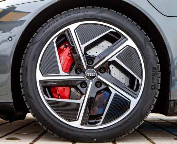 Erste Ausfahrt: Was kann der neue Audi e-tron GT?