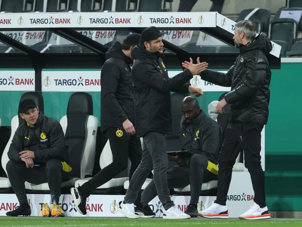 Borussia Moenchengladbach v Borussia Dortmund
