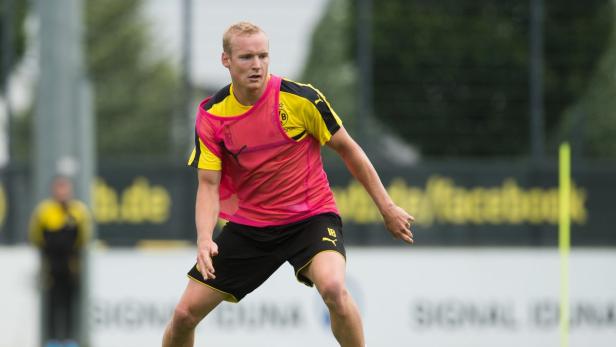 Ein Fußballspieler von Borussia Dortmund beim Training.