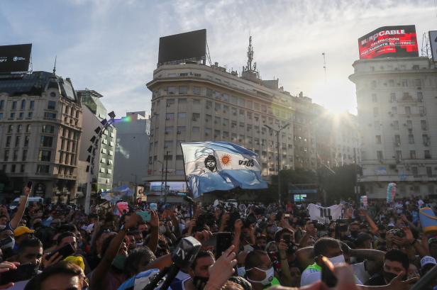Maradona-Fans: "Er ist nicht gestorben, sie haben ihn getötet"