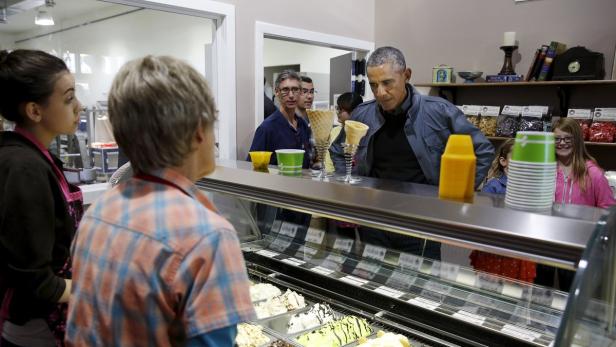 Obama: Besuch in Alaska - samt Überlebenstraining