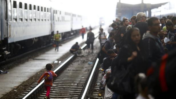 Chaos in Ungarn - Zug gestoppt