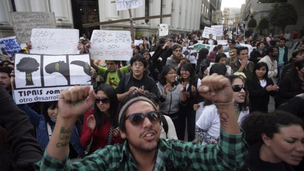 Bolivien: Minister zum Protest gezwungen