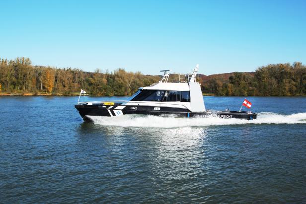 Einsatzschiff der Schiffsaufsicht von Spirit Design Innovation & Brand