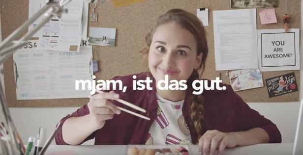 Mjam.at - Kampagne - September 2015 - YouTube-Spot - Sushi Mjam.at macht sich appetitanregend
