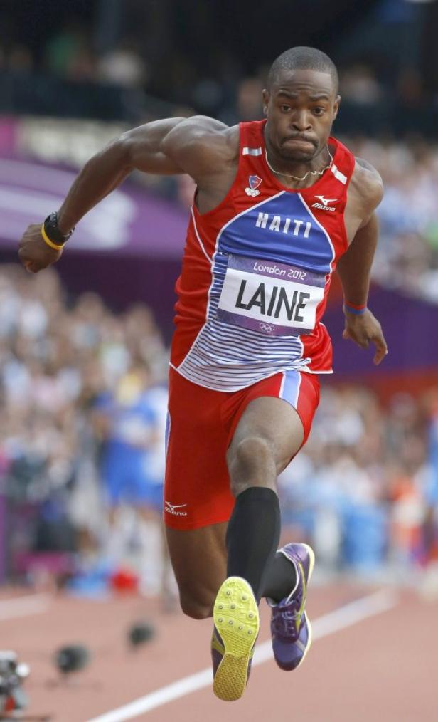 Ein Athlet mit dem Namen Laine rennt bei den Olympischen Spielen 2012 in London.