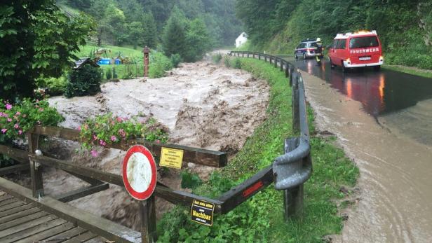 Unwetter: Bezirke St. Pölten und Melk erneut betroffen