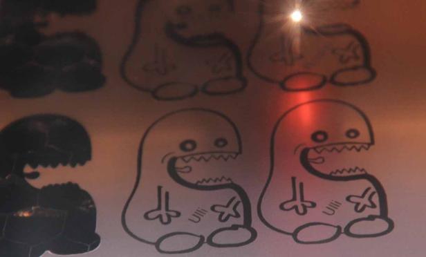 Mehrere stilisierte Monsterzeichnungen mit der Aufschrift „Ulli“.