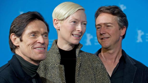 Berlinale eröffnet: Die skurrile Welt von gestern